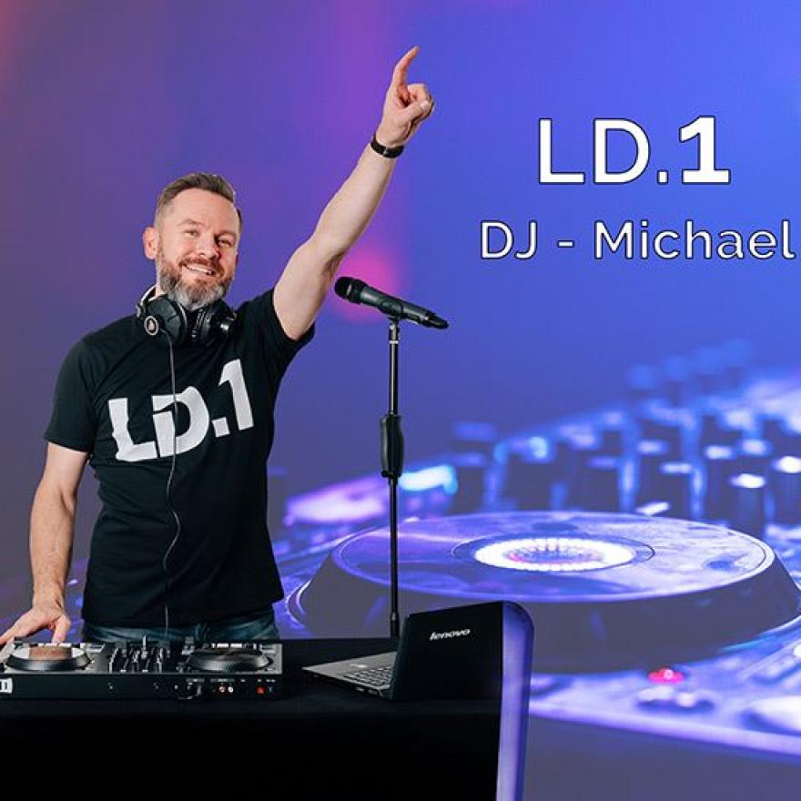 DJ Michael von der Hochzeitsband Lets Dance